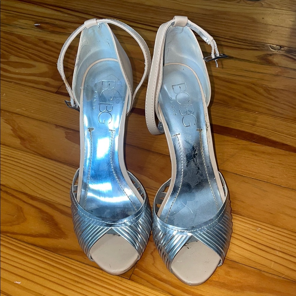 BCBG Silver and Tan Slingback Heels with Peep-Toe